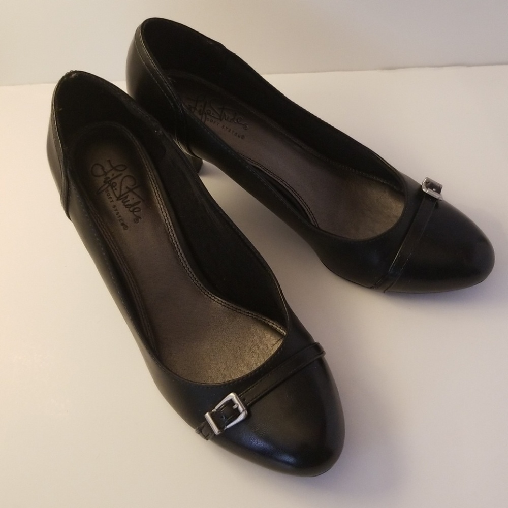 LifeStride black heels with buckle detail